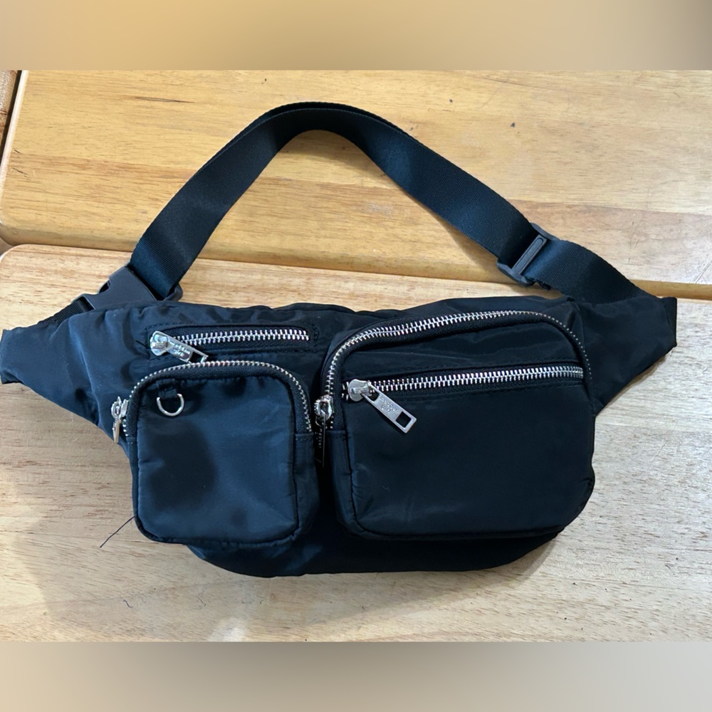 Madden Girl Waist Bag Preowned